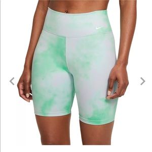 Nike Womens 7” Bike Shorts